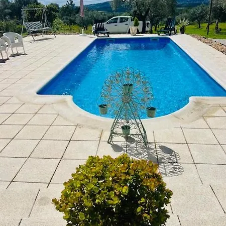 Zion Jardim Bed & Breakfast Monsanto