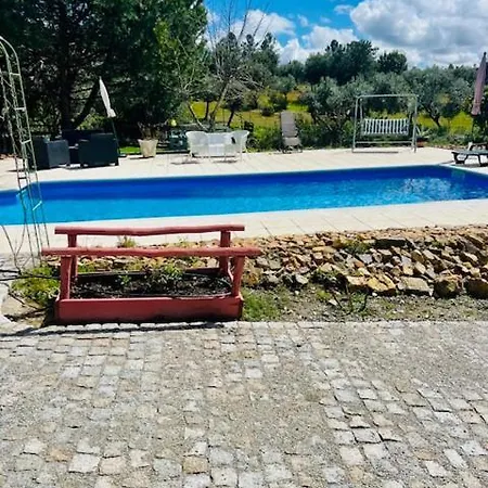 Bed and Breakfast Zion Jardim *