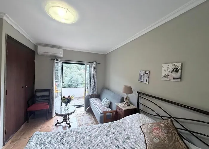 Bed & Breakfast Zion Jardim Monsanto