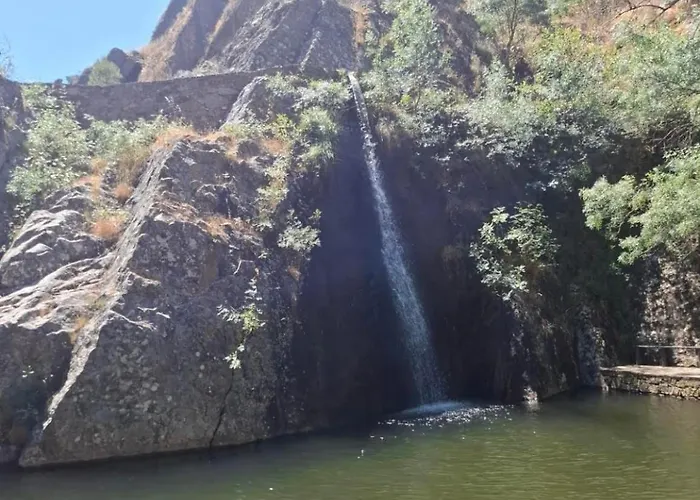 Zion Jardim Panzió Monsanto